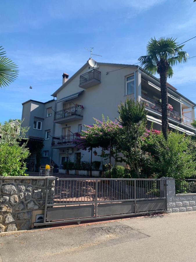 Apartments Paco & Bony Lovran Extérieur photo